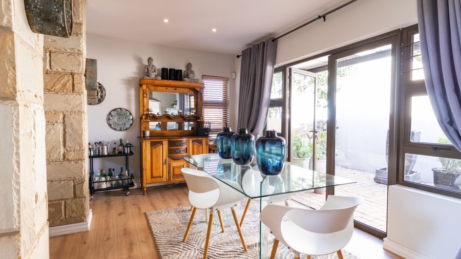 4 Bedroom Property for Sale in The Coves North West